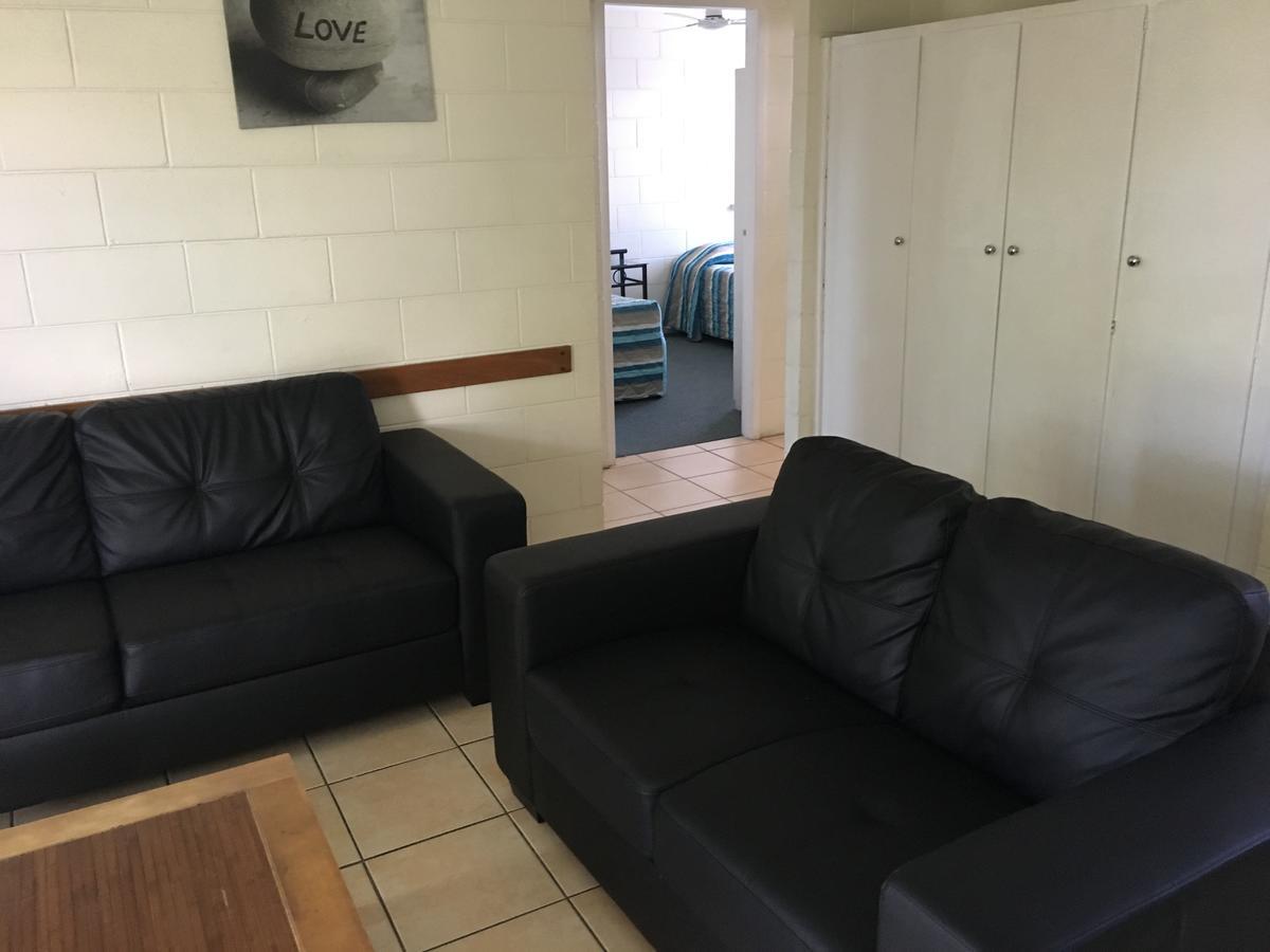 Oasis Inn Apartments Cairns Luaran gambar