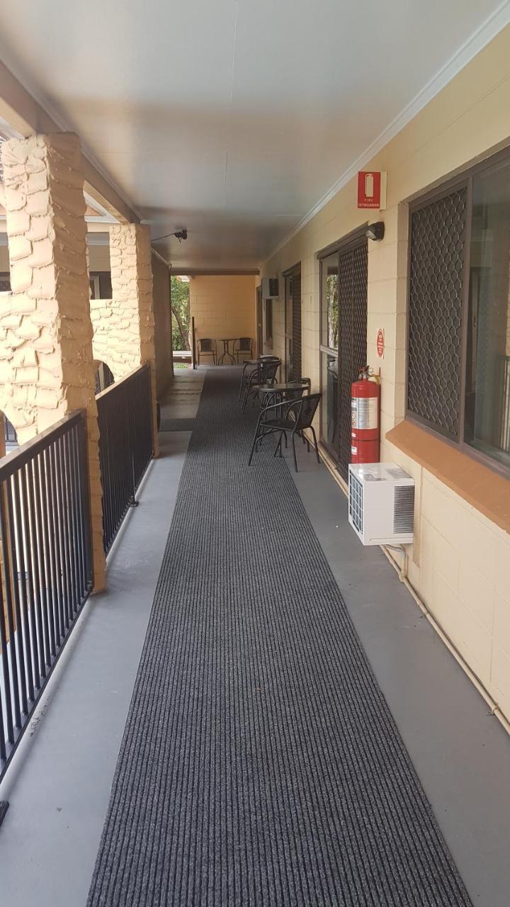 Oasis Inn Apartments Cairns Luaran gambar