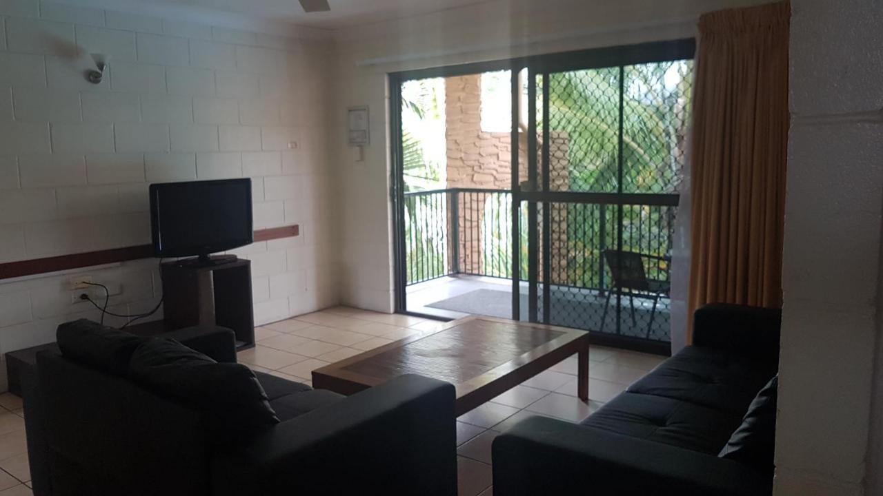 Oasis Inn Apartments Cairns Luaran gambar