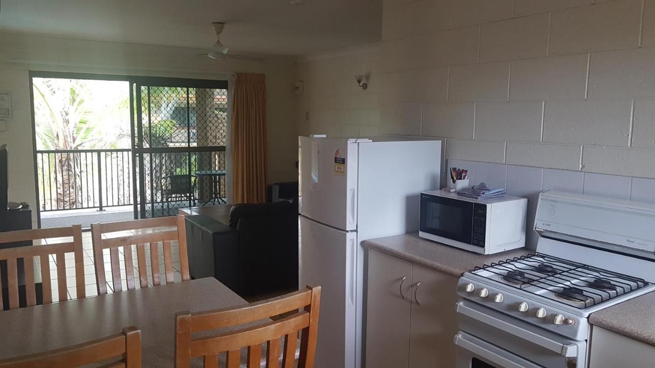 Oasis Inn Apartments Cairns Luaran gambar